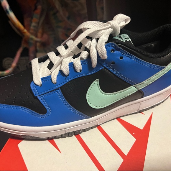 Nike dunks brand new 6y/7.5 ladies - Picture 2 of 2